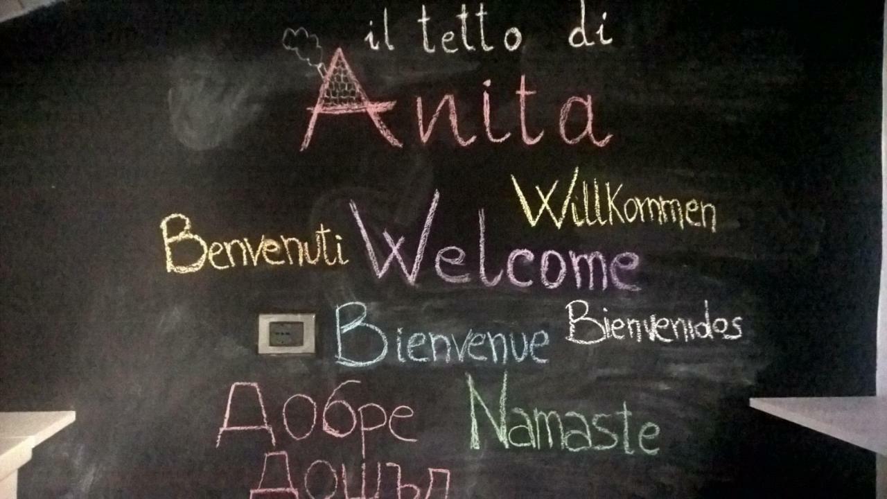 B&B Il Tetto Di Anita Gavi Luaran gambar