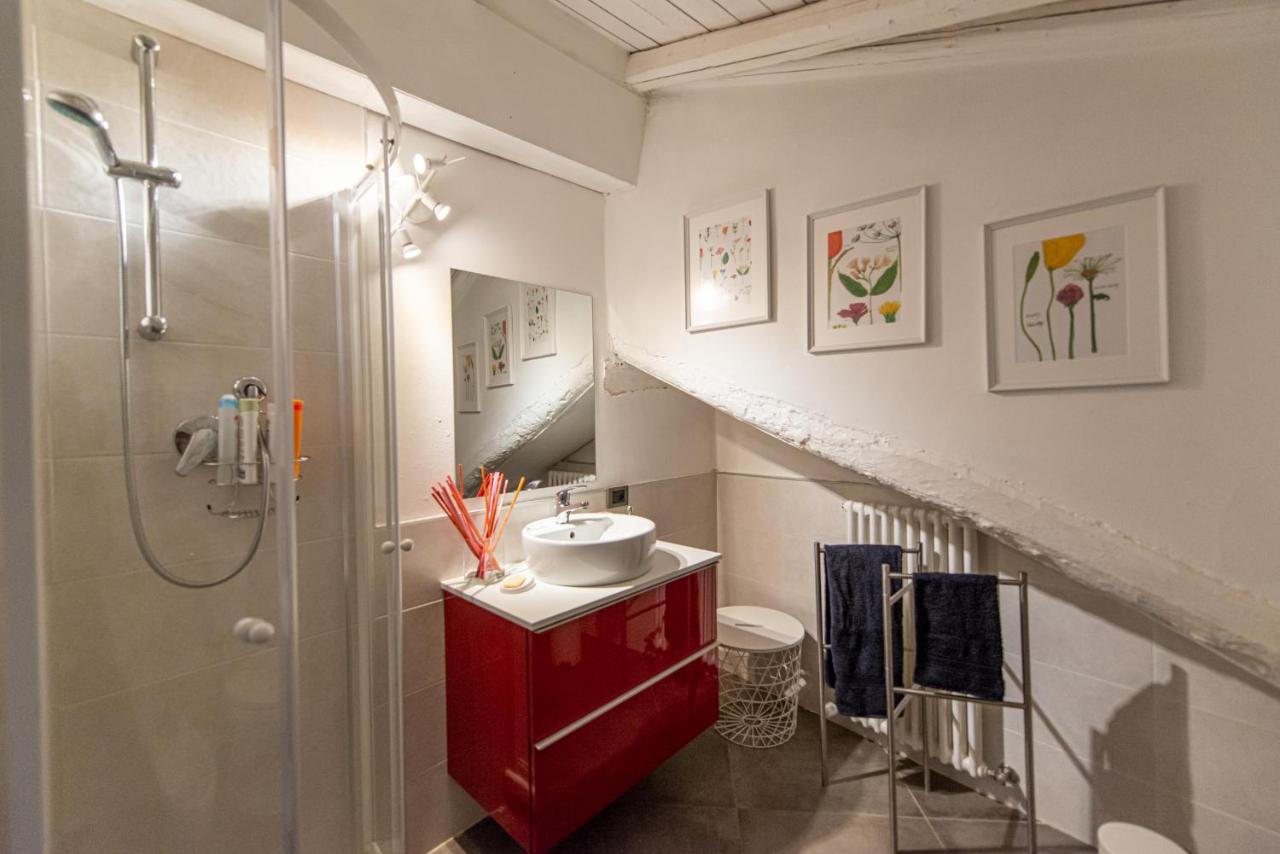 B&B Il Tetto Di Anita Gavi Luaran gambar